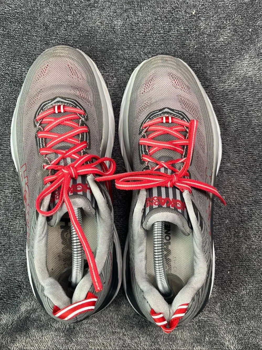 Hoka One One Bondi 6 Mens Size 9.5 Grey Red Running Shoes 1019269-ASGY